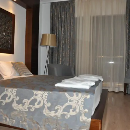 Hotel Turiya 5*