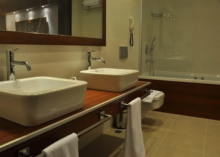Hotel Turiya 5*